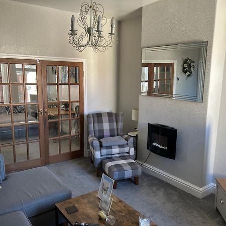 1 Bedroom Spacious Apartment Lytham St Annes Exterior foto
