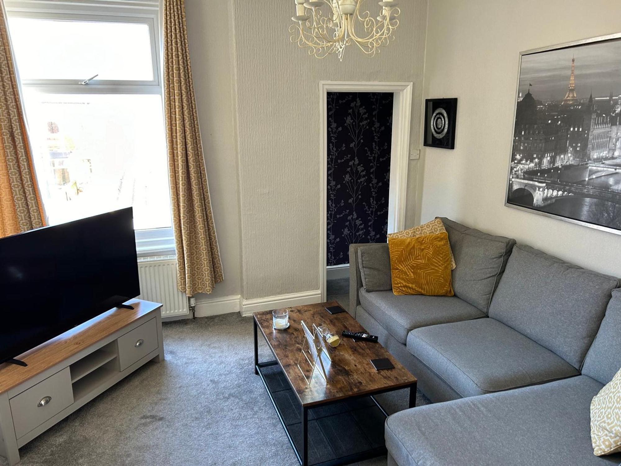 1 Bedroom Spacious Apartment Lytham St Annes Exterior foto